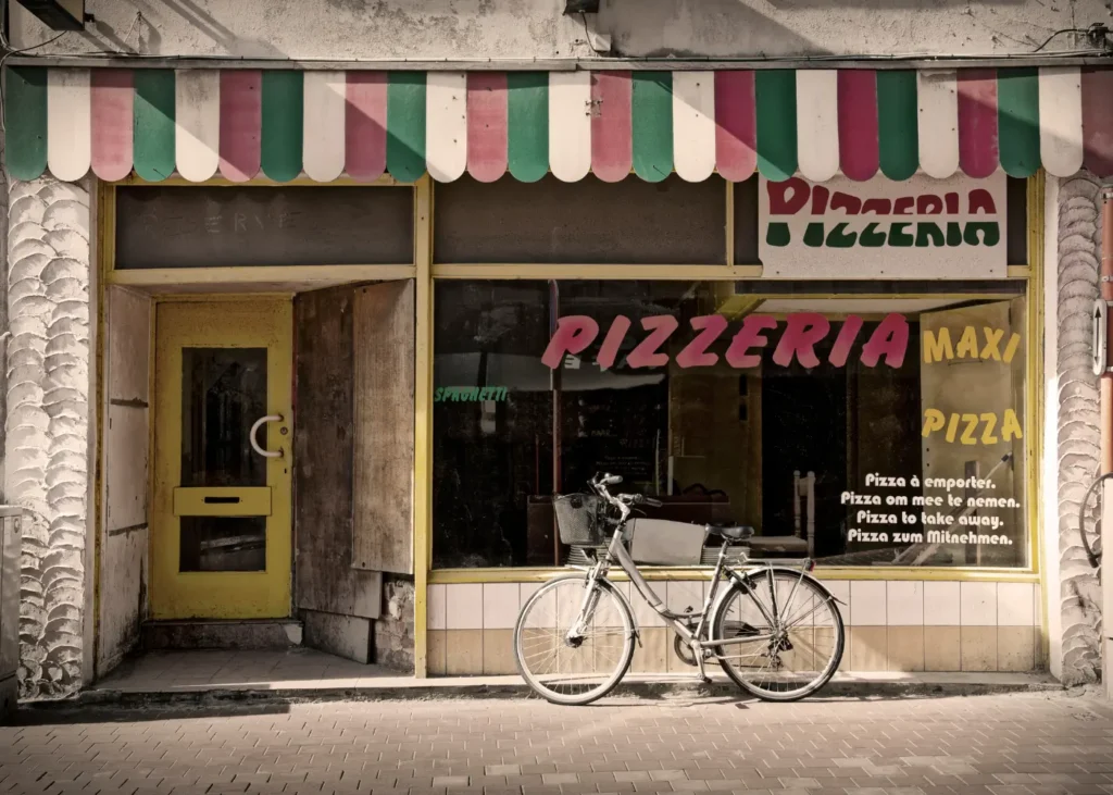 Casual and relaxed exterior of a pizza restaurant brand
